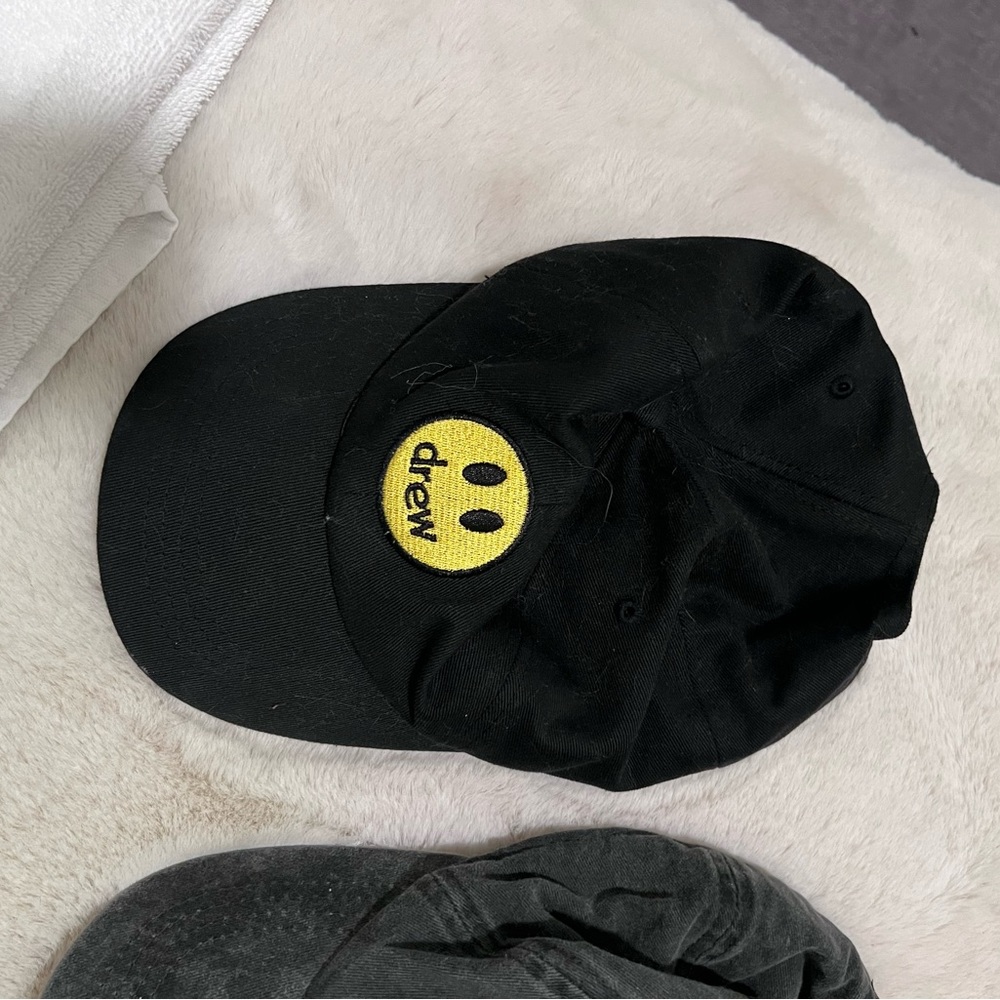 Set of 3 caps!